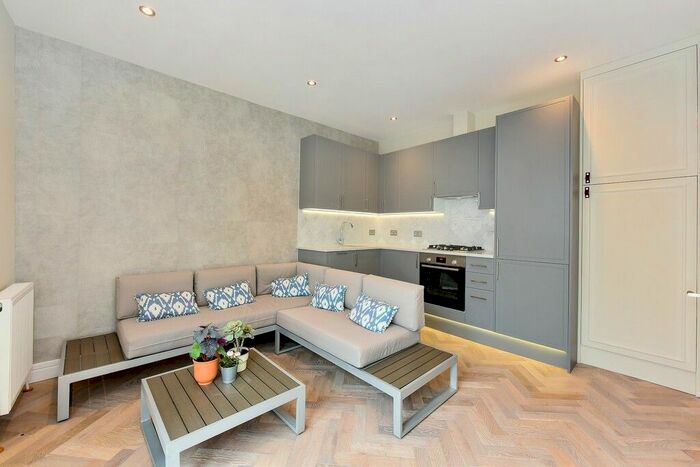 1 Bedroom Flat To Rent In Fulham Road, Fulham, SW6