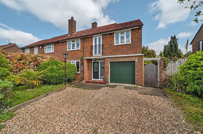 4 Bedroom Semi Detached House For Sale In Ravensbury Road, Orpington, BR5