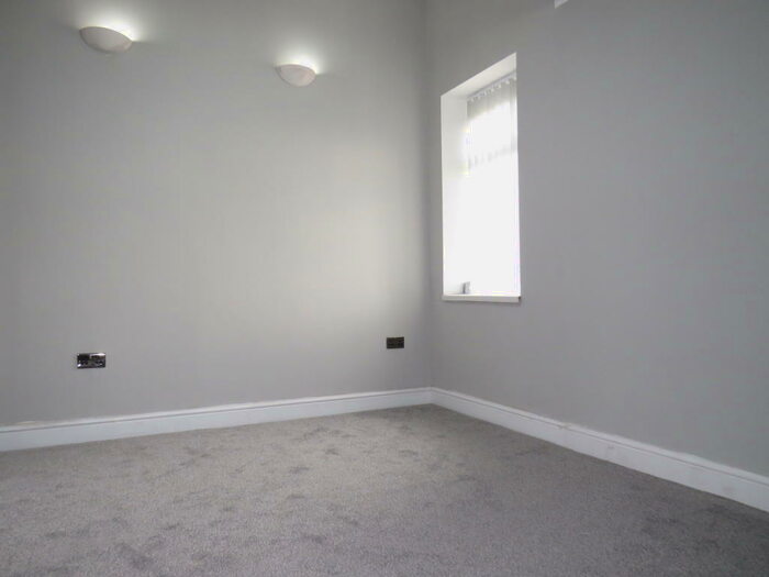 3 Bedroom House To Rent In Highfield Place, Halifax, HX1