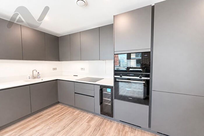 2 Bedroom Flat To Rent In Egerton Road, Twickenham, TW2