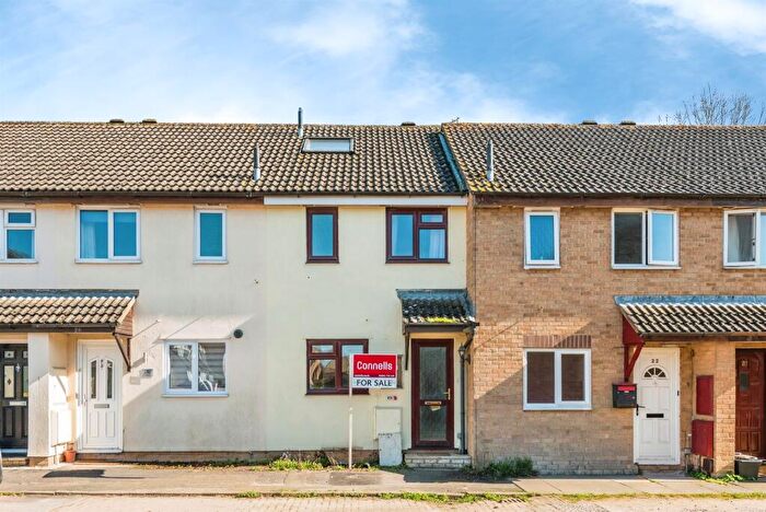3 Bedroom Terraced House For Sale In Thorney Leys, Witney, OX28