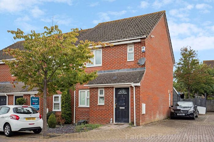 3 Bedroom End Terrace House For Sale In James Way, Watford, WD19