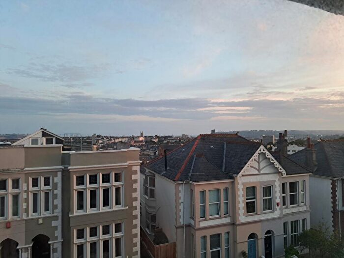 2 Bedroom Flat To Rent In Mannamead Road, Plymouth, PL4