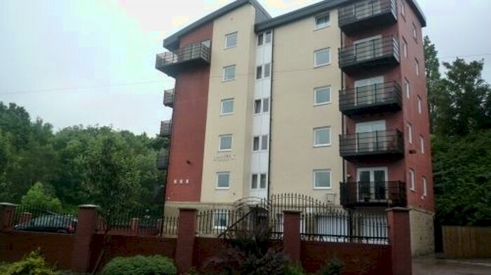 2 Bedroom Flat To Rent In Barwick Court, Station Road, Morley, LS27