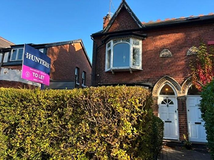 2 Bedroom Apartment To Rent In Park Road, Sutton Coldfield, West Midlands, B73