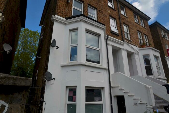 1 Bedroom Flat To Rent In Limes Grove Lewisham, SE13