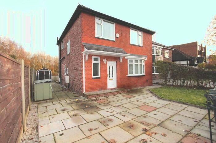 3 Bedroom Detached House To Rent In Park Lane, Whitefield, Manchester, M45