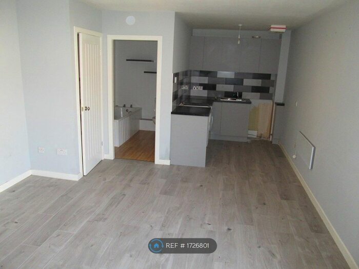 Studio To Rent In Afton Road, Stevenston, KA20