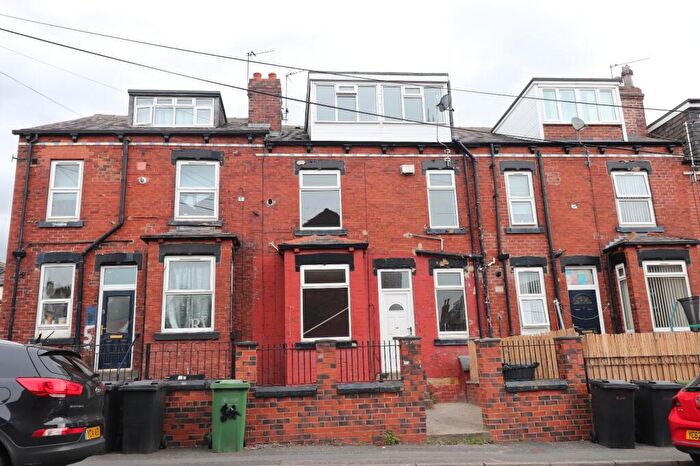 3 Bedroom House To Rent In Armley Lodge Road, Leeds, West Yorkshire, LS12