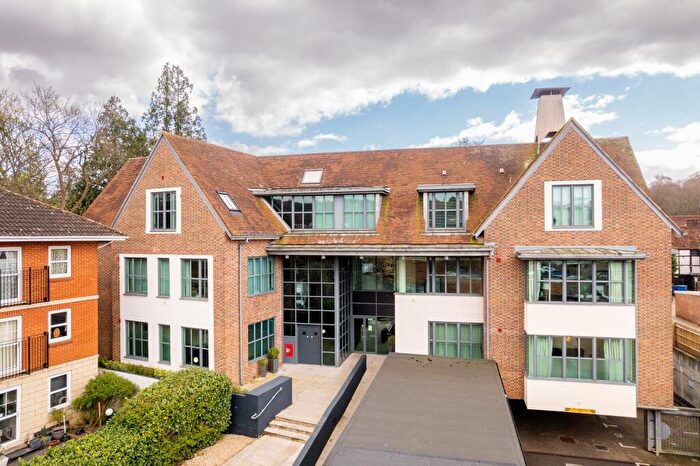 1 Bedroom Apartment For Sale In Roebuck Close, Vale House Roebuck Close, RH2