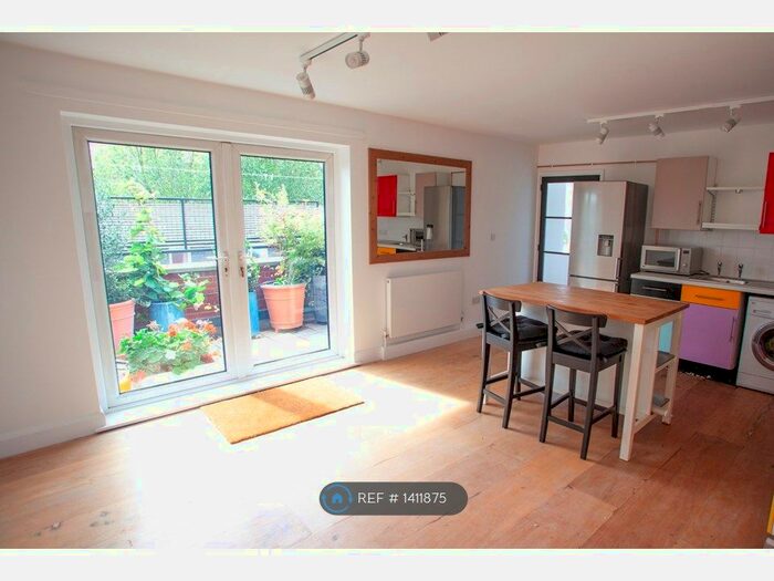 1 Bedroom Flat To Rent In Clifton Way, London, SE15