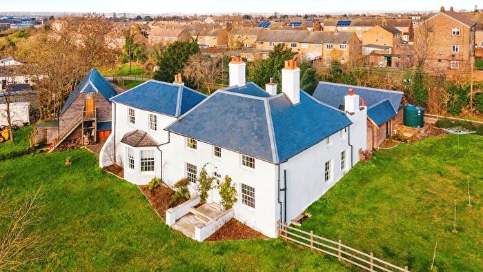 6 Bedroom Detached House For Sale In Green Street Green Road, Darenth, DA2