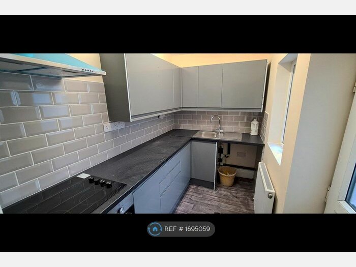 3 Bedroom Terraced House To Rent In Richmond Street, Burnley, BB11