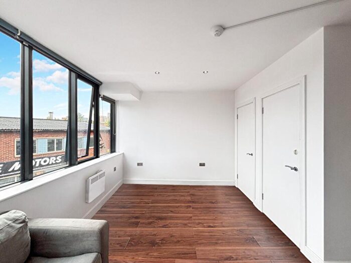 Studio To Rent In Studio Flat, Elmgrove Road, Harrow, HA1