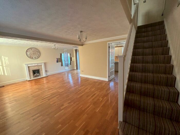 2 Bedroom House To Rent In Tompstone Road, West Bromwich, B71