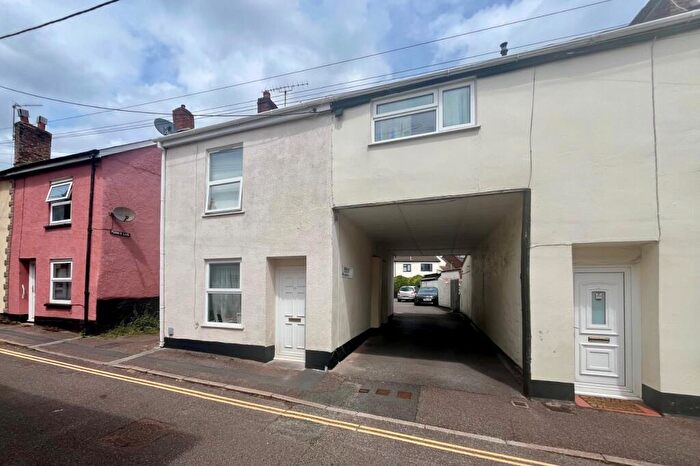4 Bedroom Terraced House For Sale In New Street, Cullompton, Devon, EX15