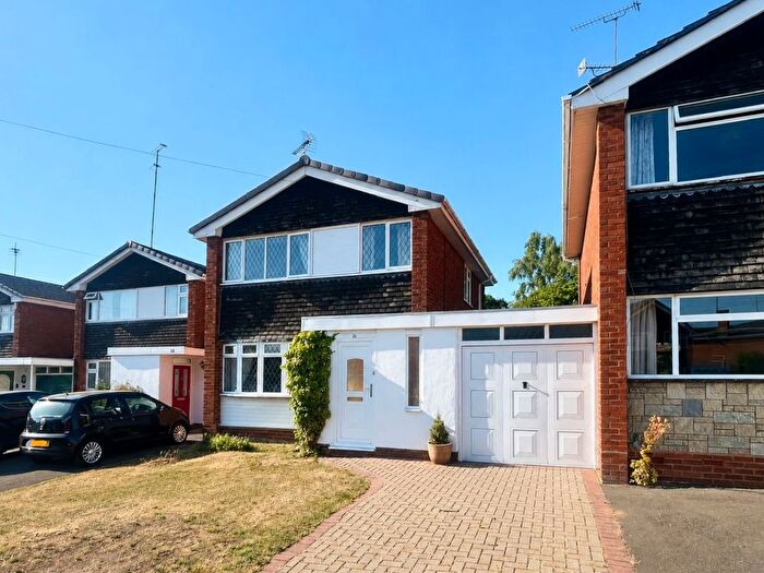 3 Bedroom Detached House For Sale In Aylesford Close, Northway, Sedgley, DY3