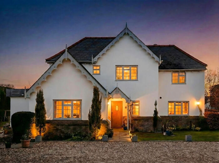 6 Bedroom Detached House For Sale In Haywards Lane, Cheltenham, GL52