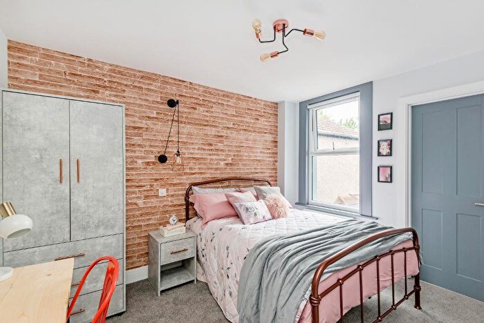 1 Bedroom House Of Multiple Occupation To Rent In Hartley Road, Portsmouth, PO2