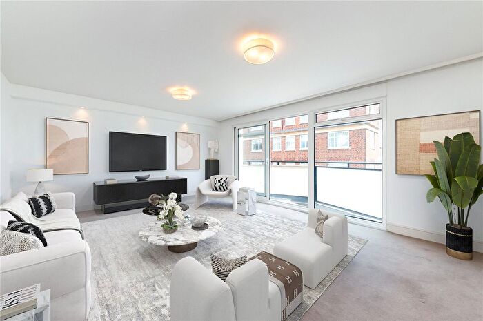 2 Bedroom Flat For Sale In Clifton Place, London, W2