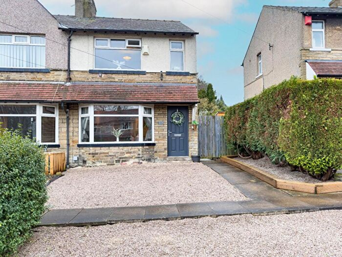 2 Bedroom End Of Terrace House For Sale In Wakefield Road, Bailiff Bridge, HD6