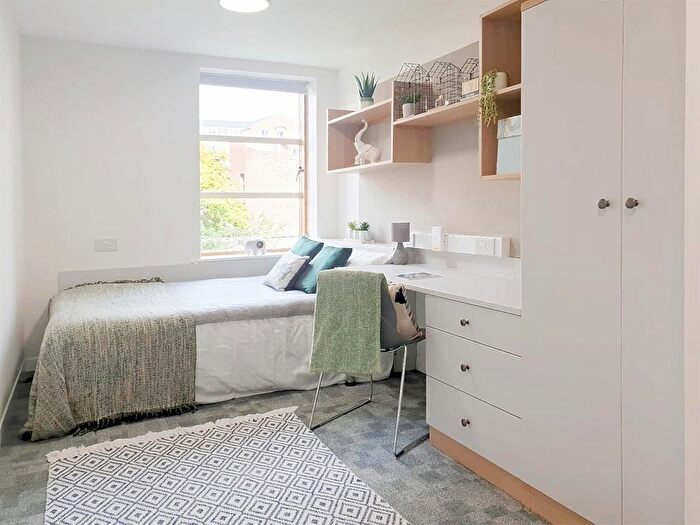 1 Bedroom Flat To Rent In Percys Lane, York, YO1