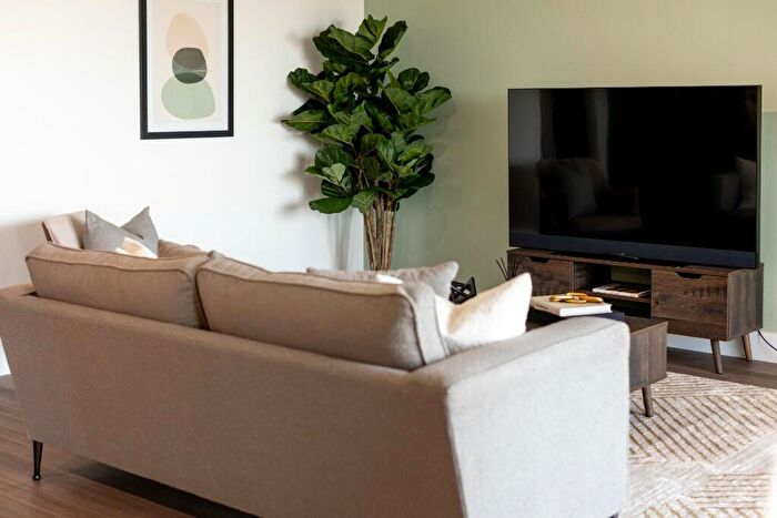 Flat To Rent In Flat, Mitre Yard, - Scrubs Lane, London, NW10