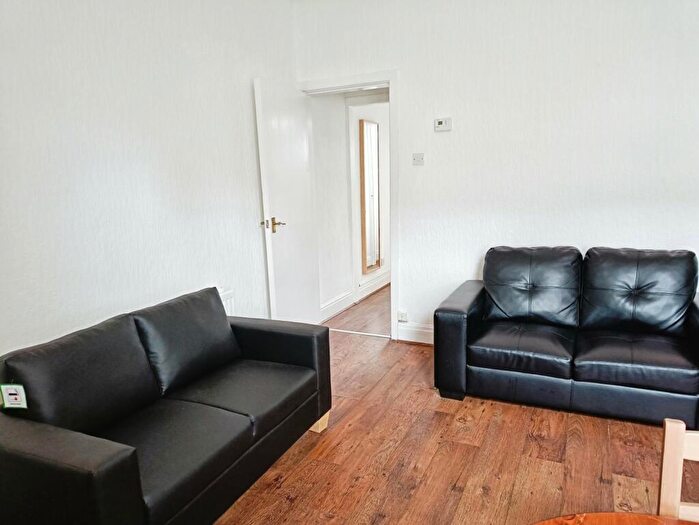 3 Bedroom Terraced House To Rent In Wincombe Street, Rusholme, M14