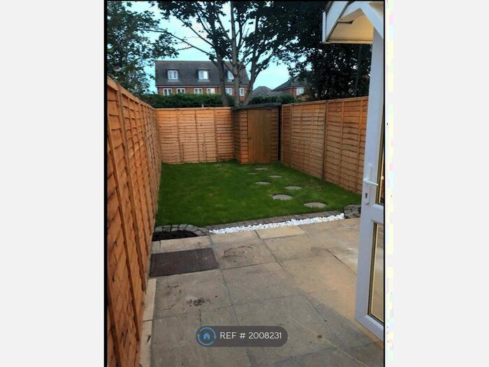 2 Bedroom Terraced House To Rent In Byerley Road, Portsmouth, PO1