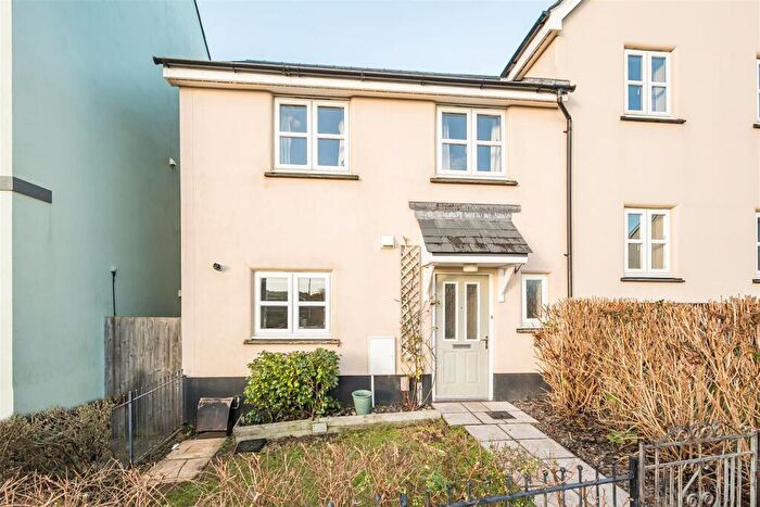 3 Bedroom Semi Detached House For Sale In Holly Berry Road, Lee Mill Bridge, Ivybridge, PL21