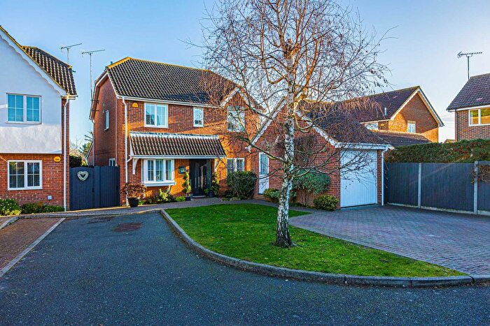 4 Bedroom Detached House For Sale In Charters Court, Wickford, SS11