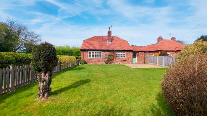 3 Bedroom Bungalow To Rent In Village Street, Sedgebrook, NG32