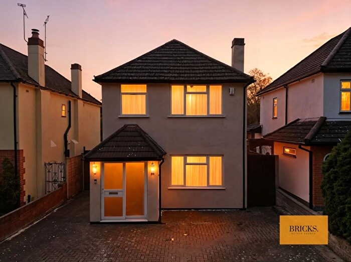 5 Bedroom Detached House For Sale In Avenue Road, Harold Wood, Romford, RM3