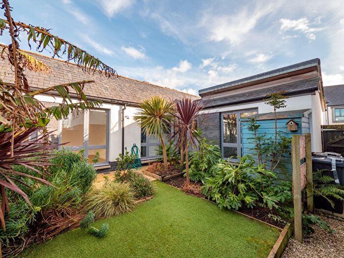 2 Bedroom Detached Bungalow For Sale In Hopton Close, Bude, EX23