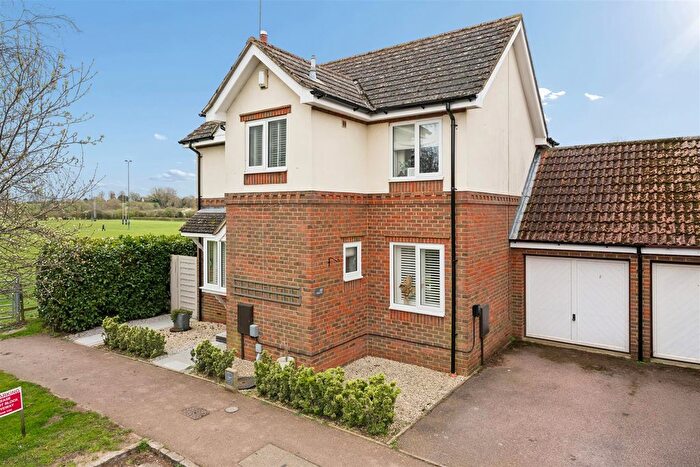 3 Bedroom Property For Sale In Timpsons Row, Olney, MK46