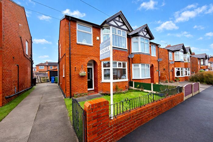 3 Bedroom Semi Detached House For Sale In Turncroft Lane, Offerton, Stockport, SK1