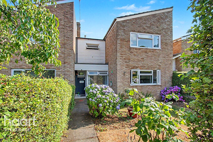 3 Bedroom Terraced House For Sale In Mildmay Road, Stevenage, SG1