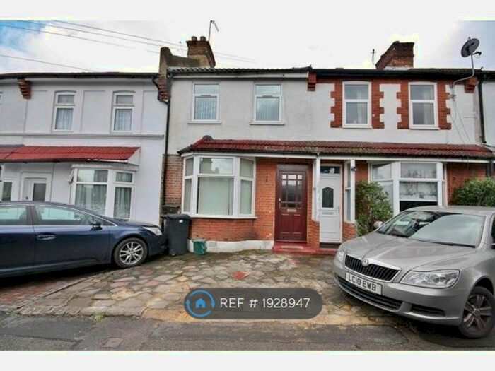 3 Bedroom Terraced House To Rent In Frailey Hill, Woking, GU22