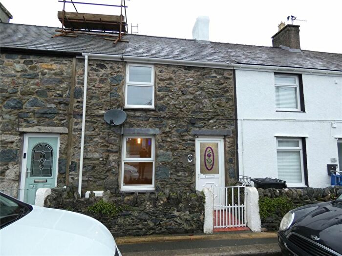 2 Bedroom Terraced House To Rent In Maenafon, Llanfairpwll, Anglesey, LL61