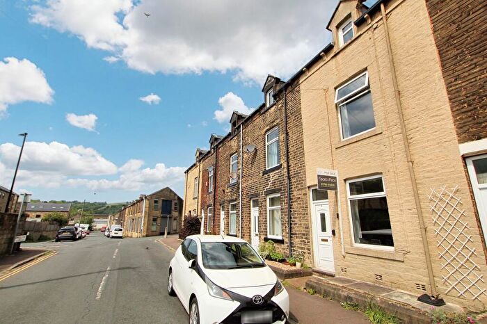 2 Bedroom Terraced House For Sale In Commercial Street, Todmorden, OL14