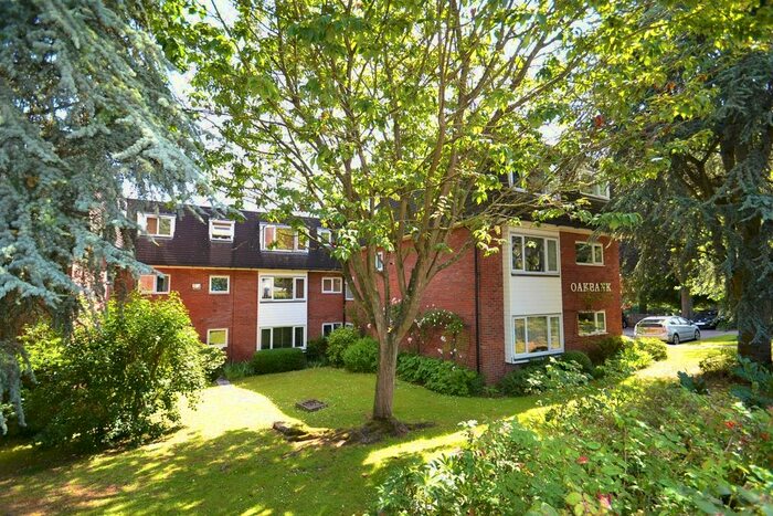 2 Bedroom Flat To Rent In Watling Street, Radlett, WD7
