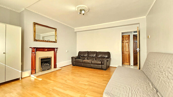 4 Bedroom Flat To Rent In Percival Street, London, EC1V