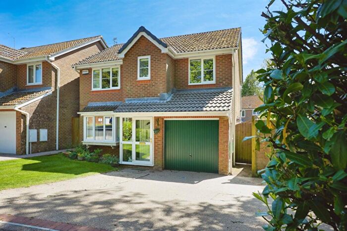 4 Bedroom Detached House For Sale In Linden Park, Shaftesbury, SP7