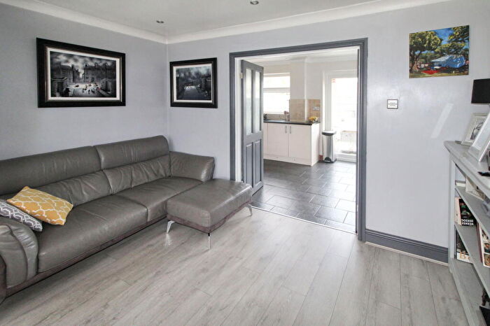 3 Bedroom Detached House For Sale In Randle Meadow, Great Sutton, Ellesmere Port, CH66