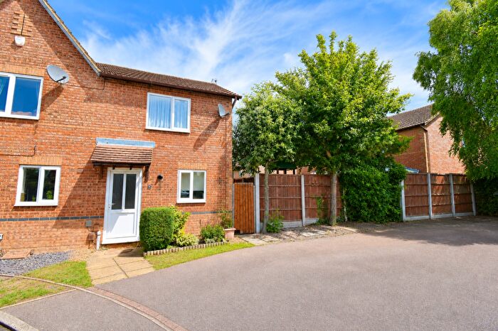2 Bedroom End Of Terrace House To Rent In Scotney Close, East Hunsbury, Northampton, NN4