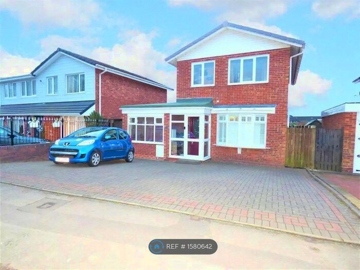 4 Bedroom Detached House To Rent In Walmley Ash Road, Sutton Coldfield, B76