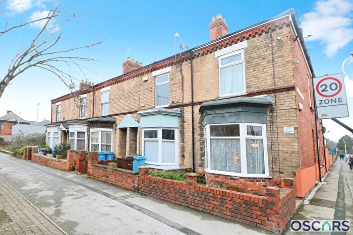3 Bedroom Terraced House For Sale In Albert Avenue, Hull, HU3