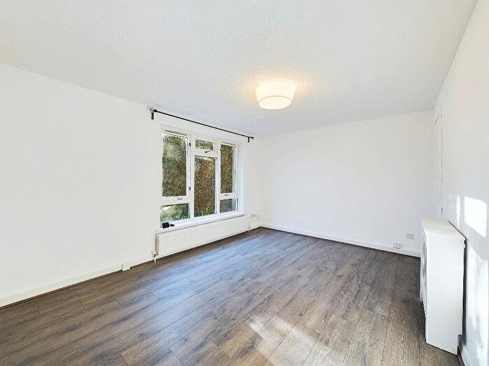 1 Bedroom Flat To Rent In Wardlaw Crescent, Murray, East Kilbride, South Lanarkshire, G75