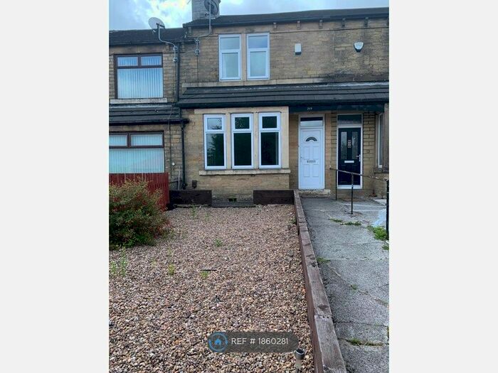 3 Bedroom Terraced House To Rent In Beacon Road, Bradford, BD6