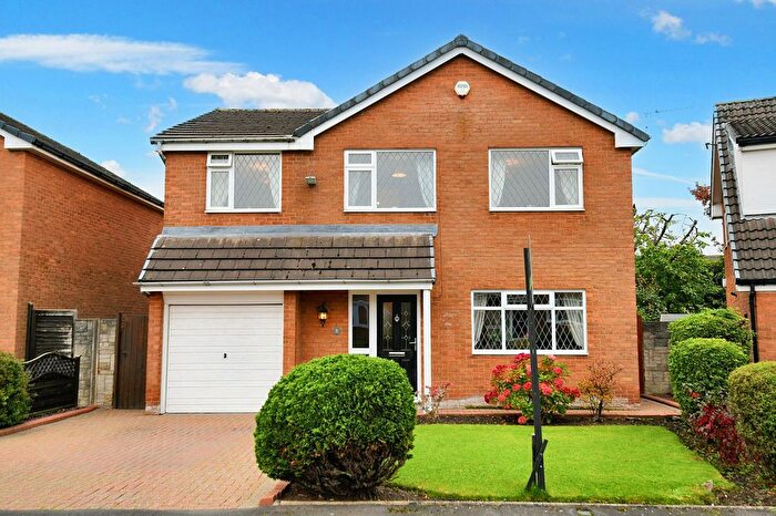 4 Bedroom Detached House For Sale In Riding Close, Tyldesley, M29